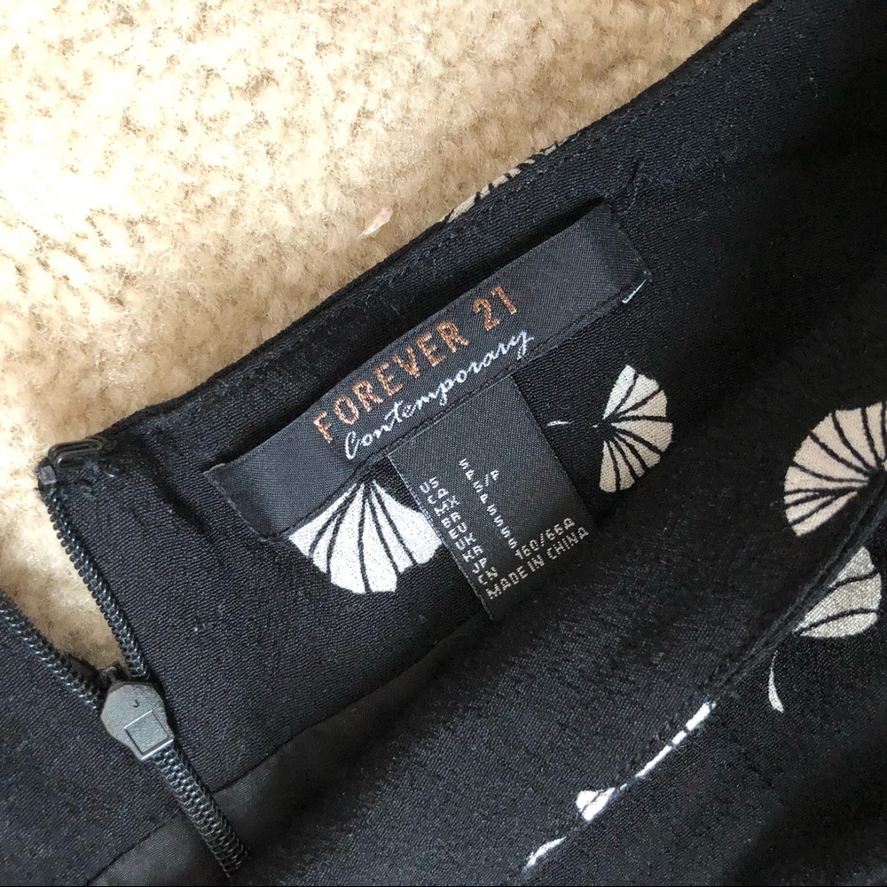 Mini skirt - Picture 4 of 4
